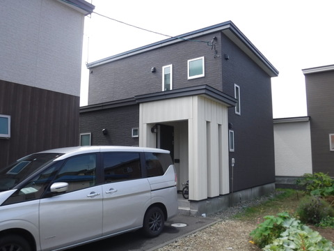 3 北海道　苫小牧市　住宅塗装　外壁塗装　屋根塗装　基礎　ホームタンク　苫小牧市塗装業者